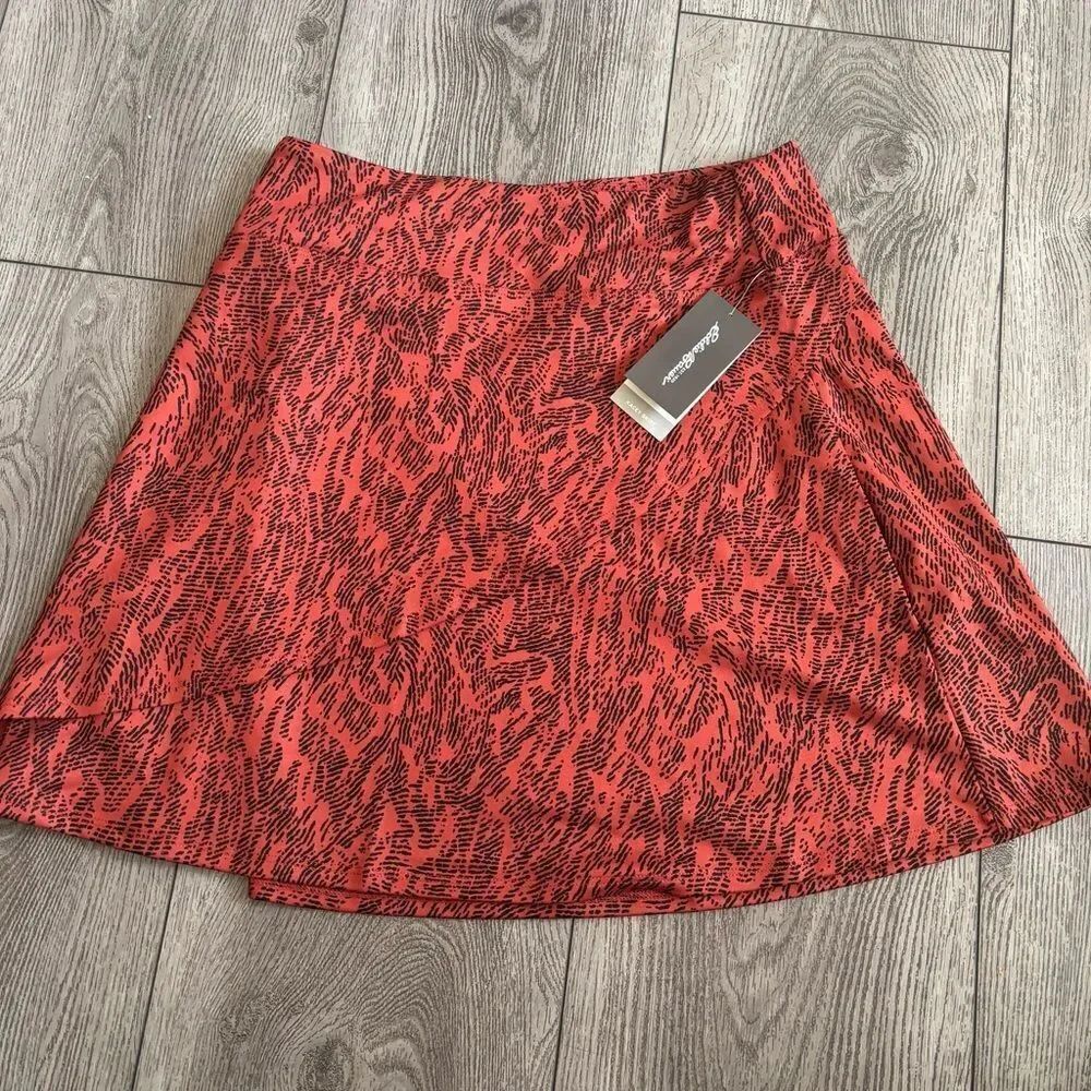 Eddie Bauer Stylish Red Patterned Skirt